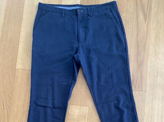 Zara Pantaloni: Zara Man EUR 42 – Usato da Ebikon venduto da van_qg5n