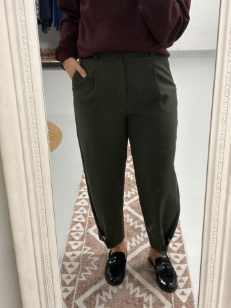 Zara lässige Barrell Hose Gr. M olivgrün Khaki
