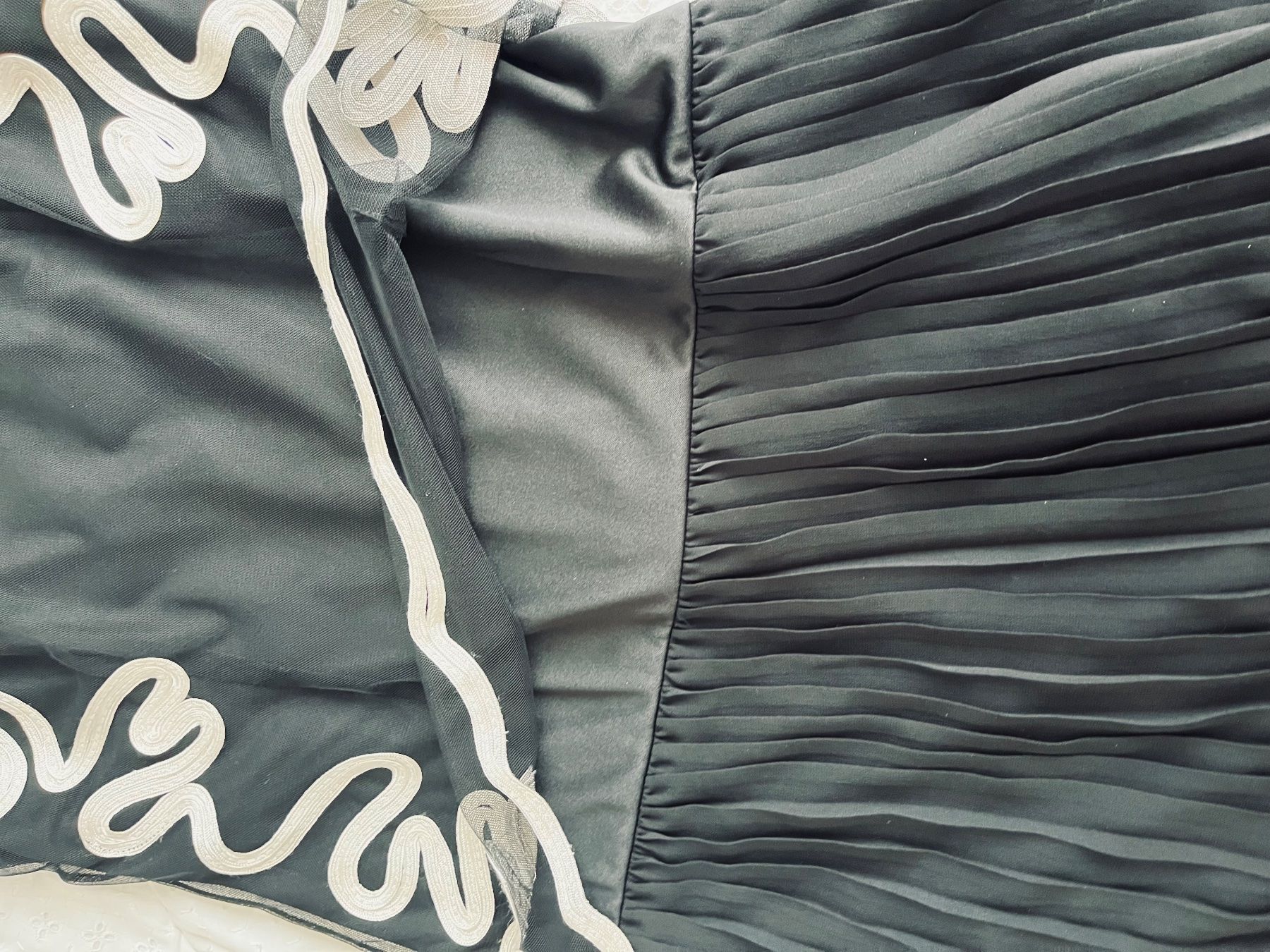 Kleider: Robe – Gebraucht aus Prilly von DANIELLE015 4