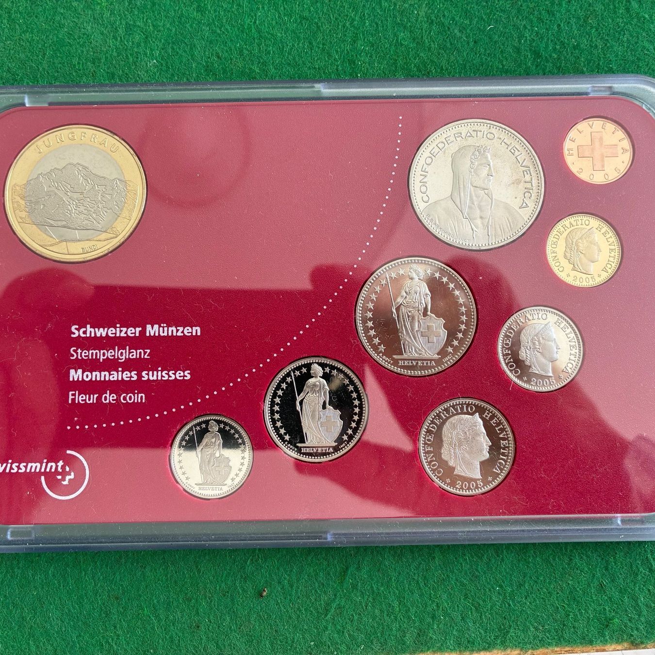 Alle Münzen: CH  Münzsatz  2005  stgl. – Neu und originalverpackt aus Viganello von Plausch8 1