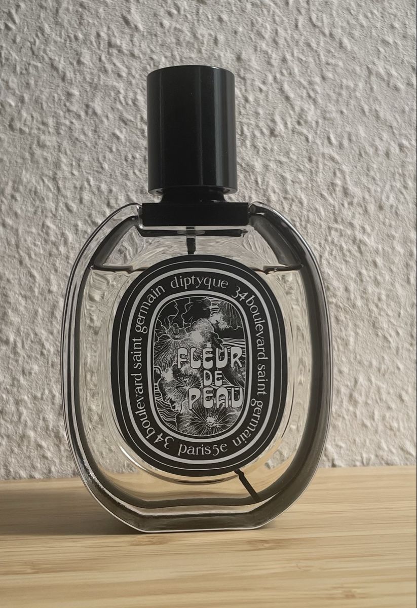 Diptyque Profumi & Eau de Toilette: Diptyque Fleur de Peau eau de parfum – Usato da Oetwil am See venduto da ser_j95v