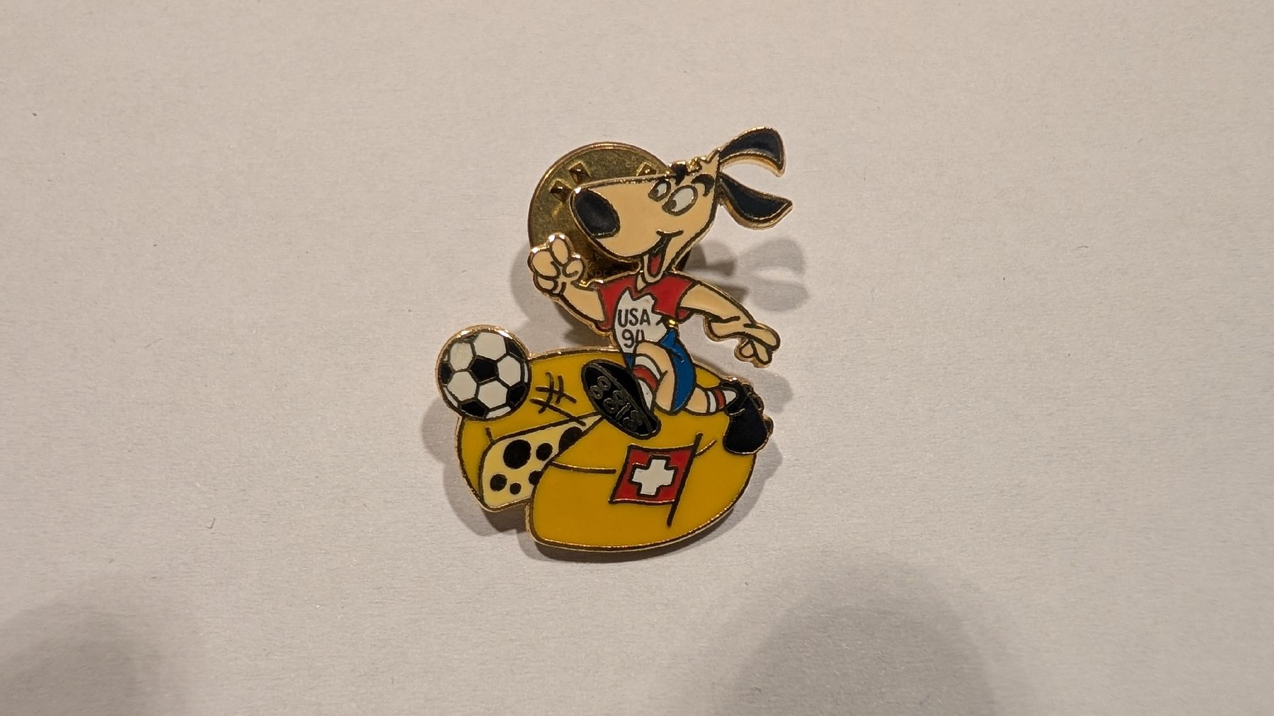 Placchette & Badge: Pins Worldcup USA 94 Maskottchen Striker – Usato da Olten venduto da NicoOnline 4