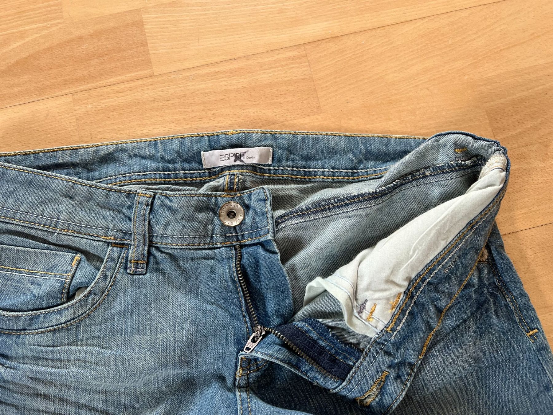 Esprit Jeans: ESPRIT Damen 7/8 Jeans Hose, Gr. 29 – Nuovo (secondo la descrizione) da Worb venduto da farben20zauber 3