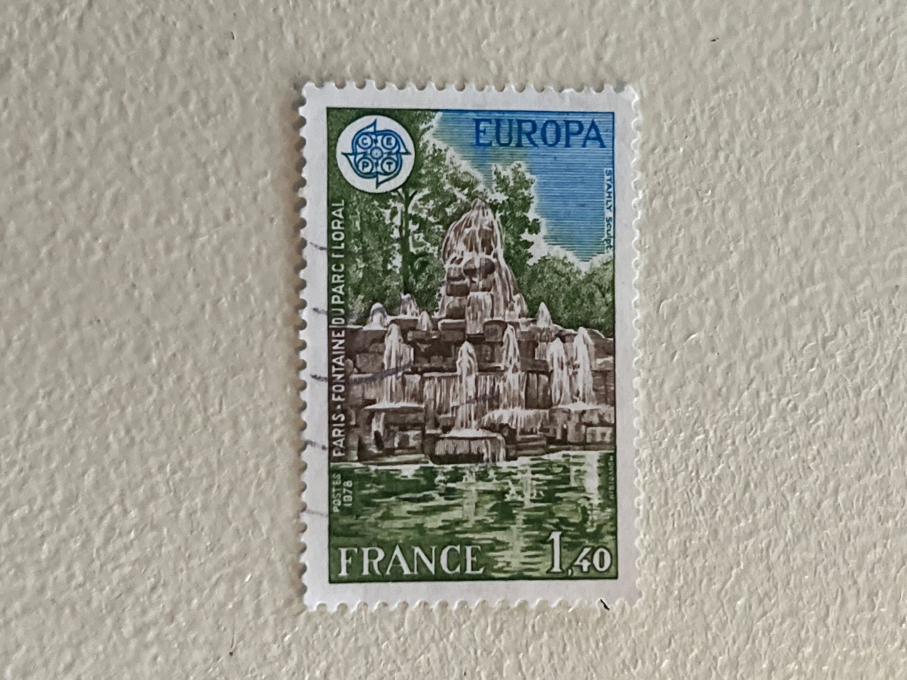 Tutti i francobolli: France Briefmarken (Gratis-Versand) – Usato da Chiasso venduto da AzenYa
