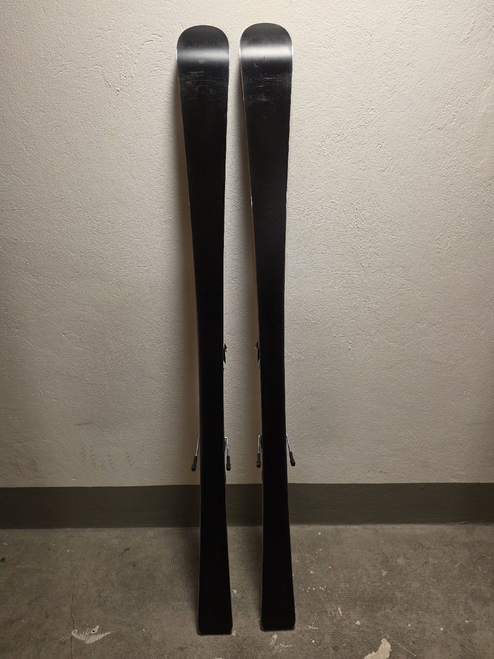 Skis: EDL Black Skis w. bindings – Gebraucht aus Genève von lea_67wq 2