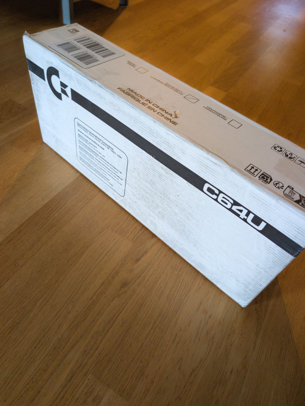 Commodore PCs: Commodore 64 Ultimate Starlight Edition - neu und ungeöffnet – Neu und originalverpackt aus Frauenfeld von Meerman 6