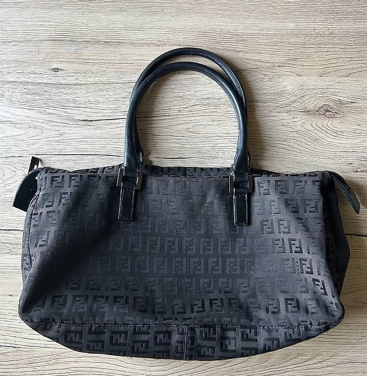 Borse da donna: Fendi vintage handbag – Usato da Lugano venduto da jes_72vl