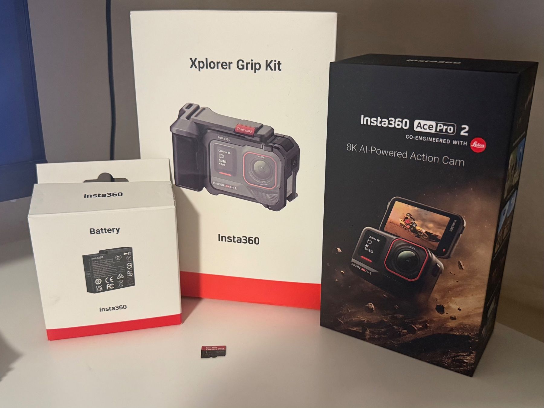 Insta360 Action Cam: OVP Insta 360 Ace Pro 2 + Grip + 1TB microSD + extra batteri – Nuovo (secondo la descrizione) da Basel venduto da raphaell