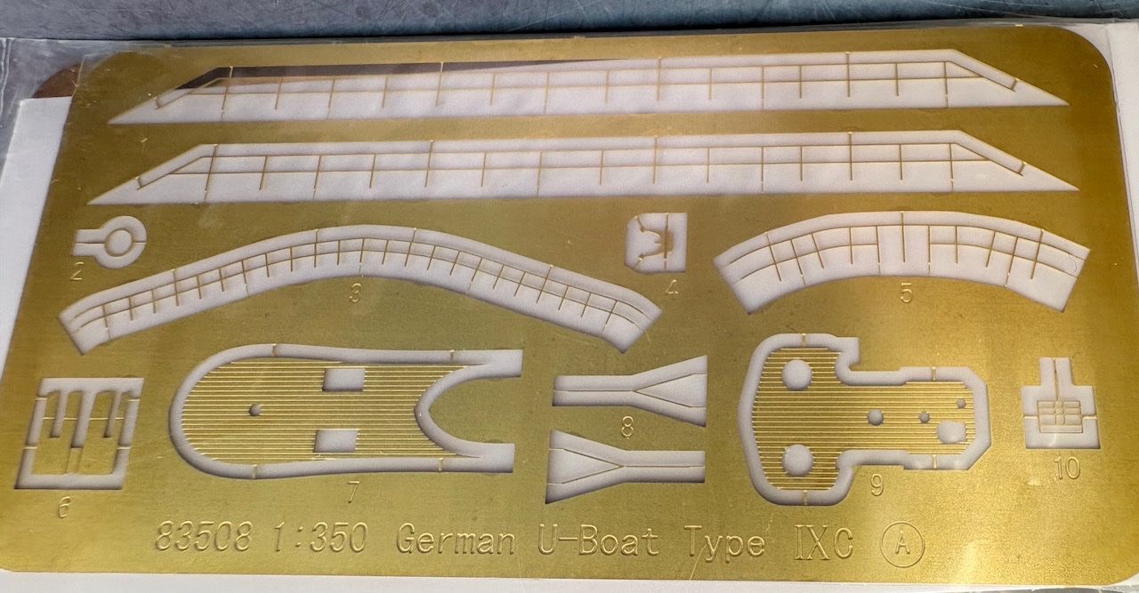 Modellbausätze & Standmodelle: DKM Navy Type IX-C U-Boot, M 1:350 – Neu und originalverpackt aus Rütihof von Bashful 3