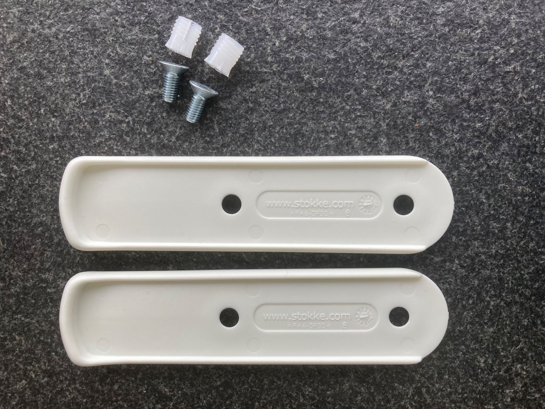Stokke Seggioloni: Tripp Trapp Trip Trap Bodengleiter Schrauben Extended Glider – Usato da Giswil venduto da tilema 9
