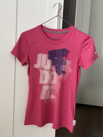 Nike Dri-Fit Pink T-shirt, Women's XS/S