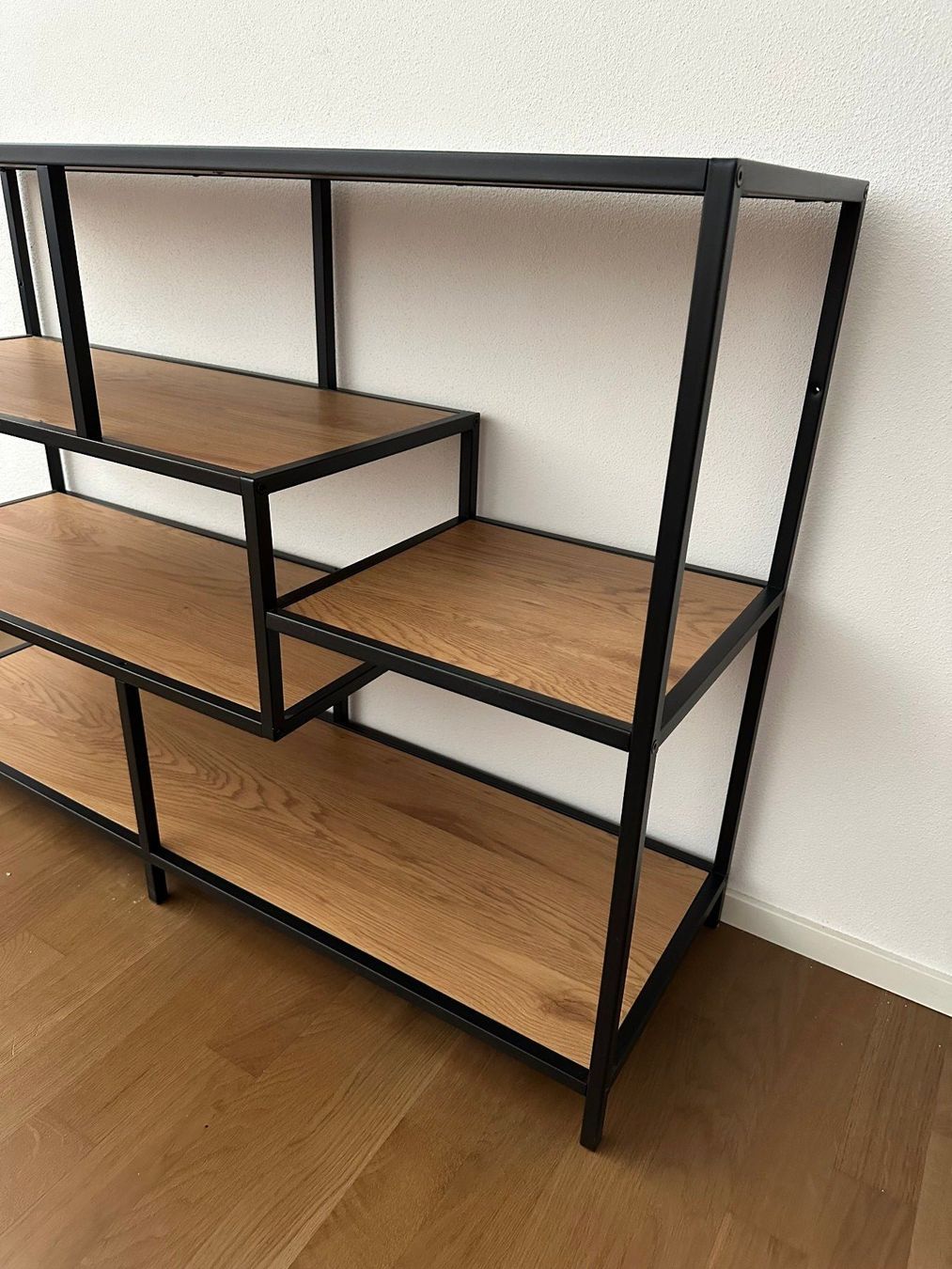 Scaffali: Regal aus Stahl und Holzplatten – Usato da Emmen venduto da ric_7plt 1
