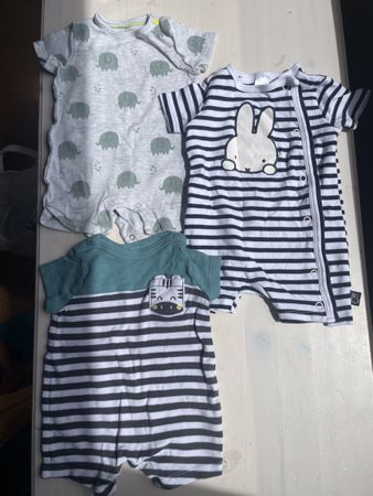 Baby Jumpsuit/Pijama/Body Gr. 62