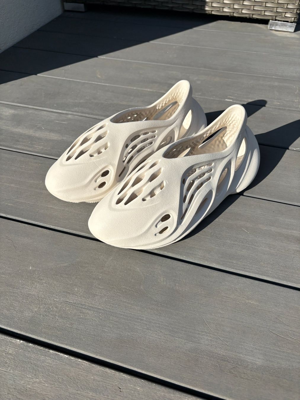 Adidas Scarpe da uomo: Adidas Yeezy Foam Runner Gr 44.5 – Usato da Niederwil AG venduto da Pascal879