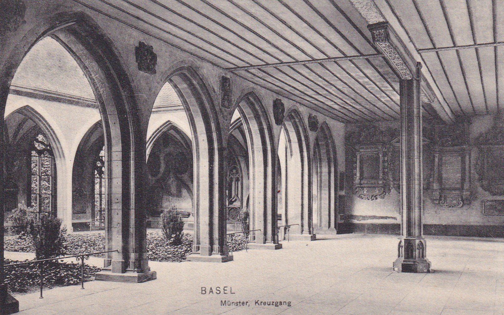 Cartoline postali: Basel Münster Kreuzgang – Usato da Cormoret venduto da Pascalll2001