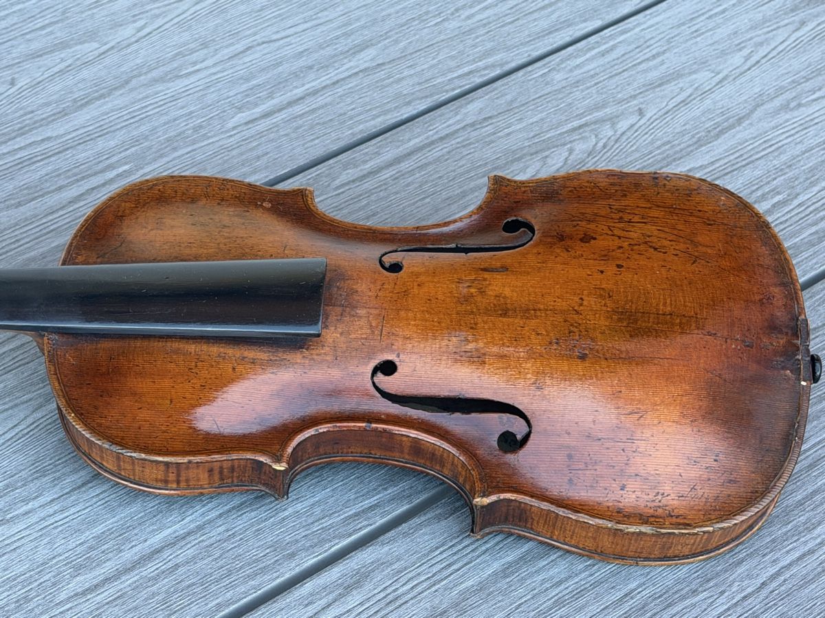 Instruments de musique: Violon 4/4 Ancien – D'occasion à Bassecourt par DiM7775 1
