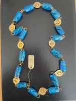 Blaue Glas-Kette mit Golddetails