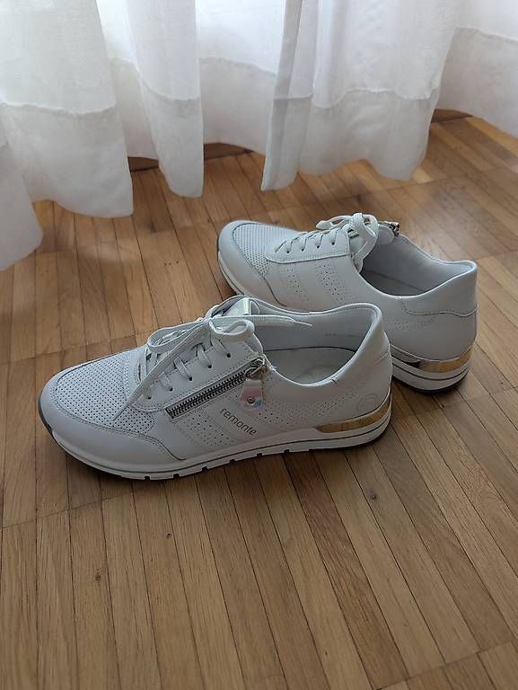 Scarpe da donna: Sneaker Damen remonte Grösse 39 – Usato da Zürich venduto da est_q7sj 1