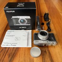 Digitalkamera Fujifilm X30 silber gebraucht im Set