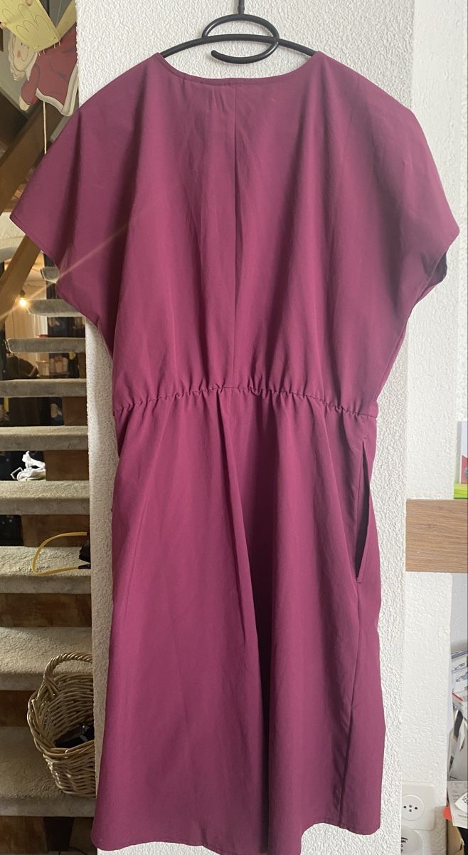 Jack Wolfskin Kleider: JACK WOLFSKIN Damen Wickelkleid Grösse M – Gebraucht aus Buochs von mel_dc2n 1