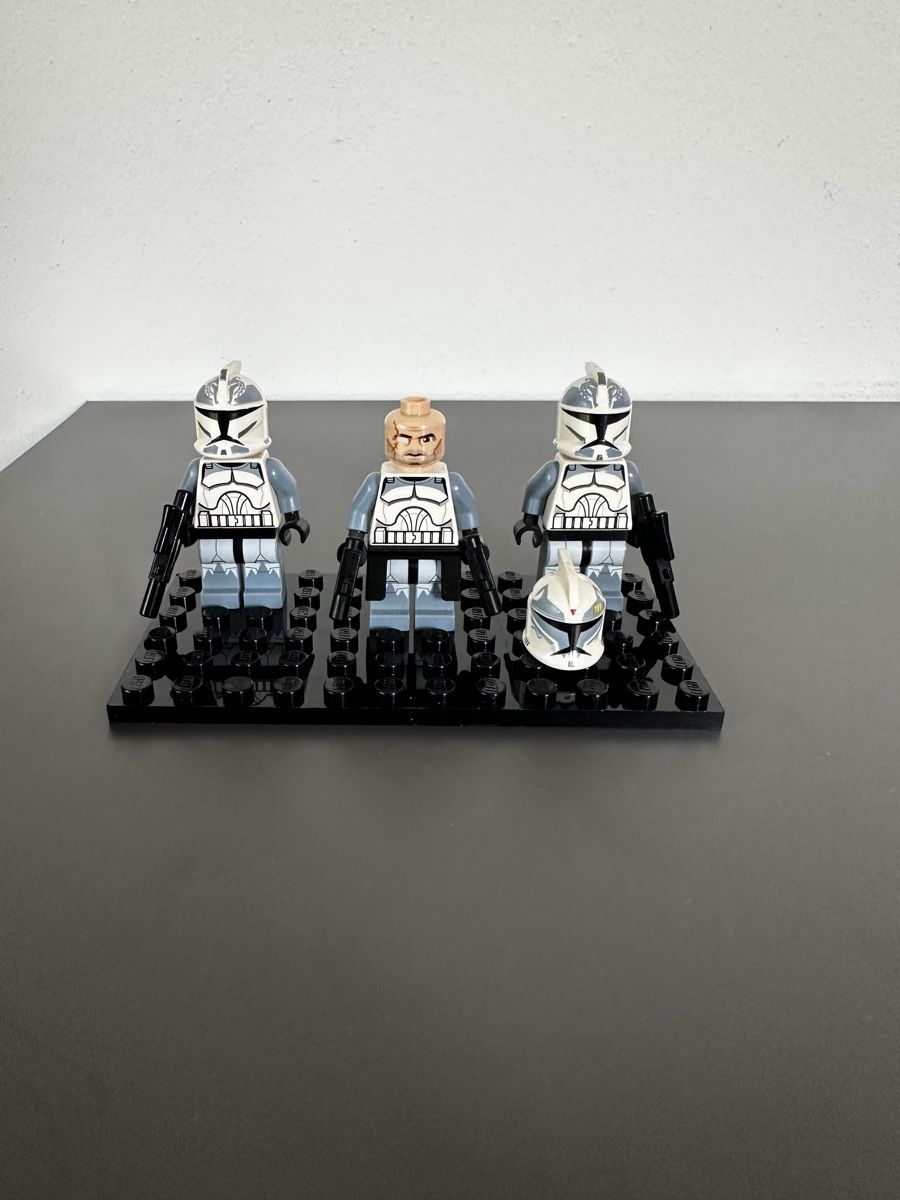 Lego Statuette: LEGO Star Wars Commander Wolffe mit Wolfpack – Usato da Fahrwangen venduto da Ysydz 1