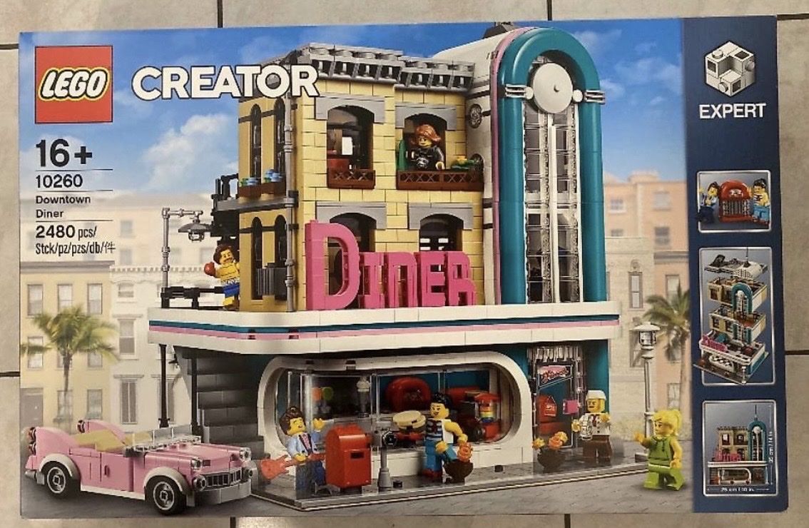 Lego Kit di costruzioni: LEGO Creator Expert 10260 Downtown Diner – Nuovo e nell'imballaggio originale da Mörschwil venduto da Play_Brick_2018