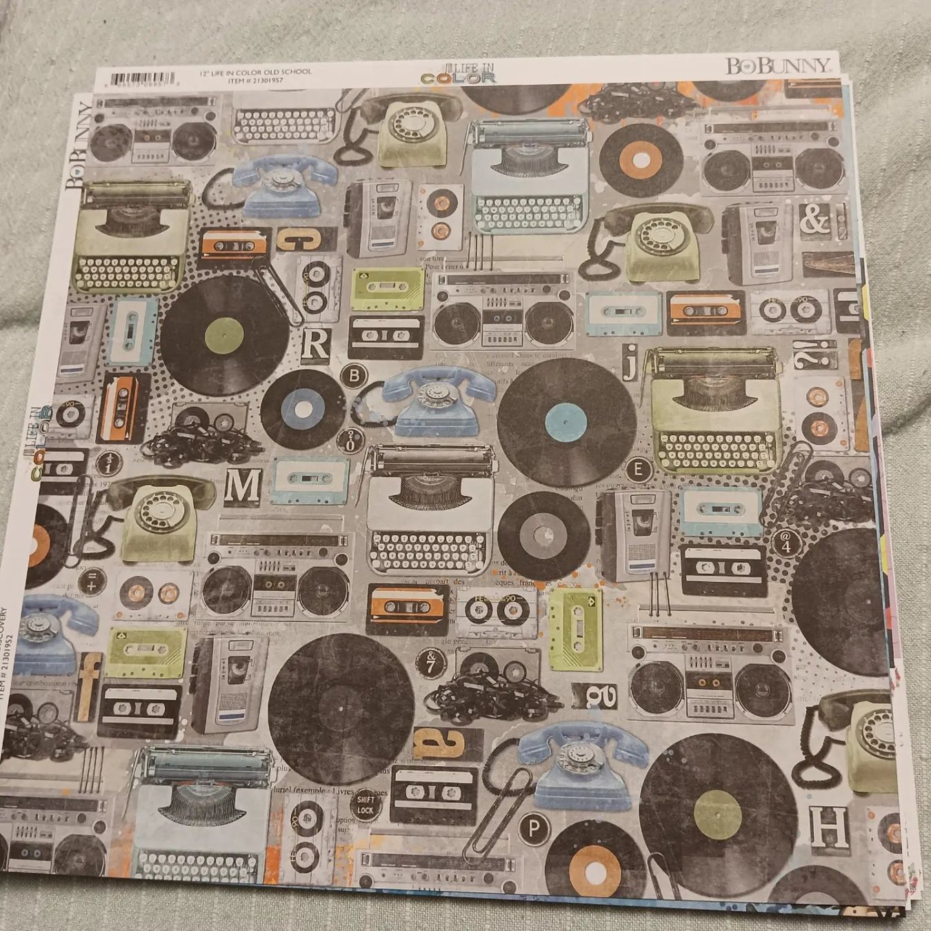 Carta: Design Papier Bögen 30x30cm – Nuovo (secondo la descrizione) da Würenlingen venduto da Striga 2