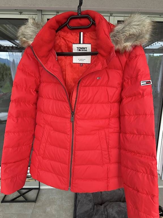 Giacche: Tommy Hilfiger Jacke Gr. S – Usato da Niederbuchsiten venduto da idontknow.