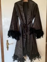 Peignoir noir avec plumes taille S 