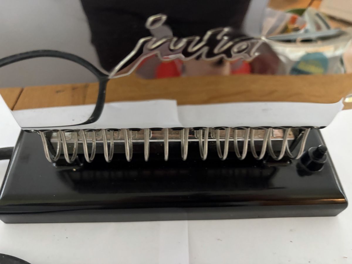 Jura Küchengeräte: grille-pain Jura Type – Gebraucht aus Echallens von JAR69 2