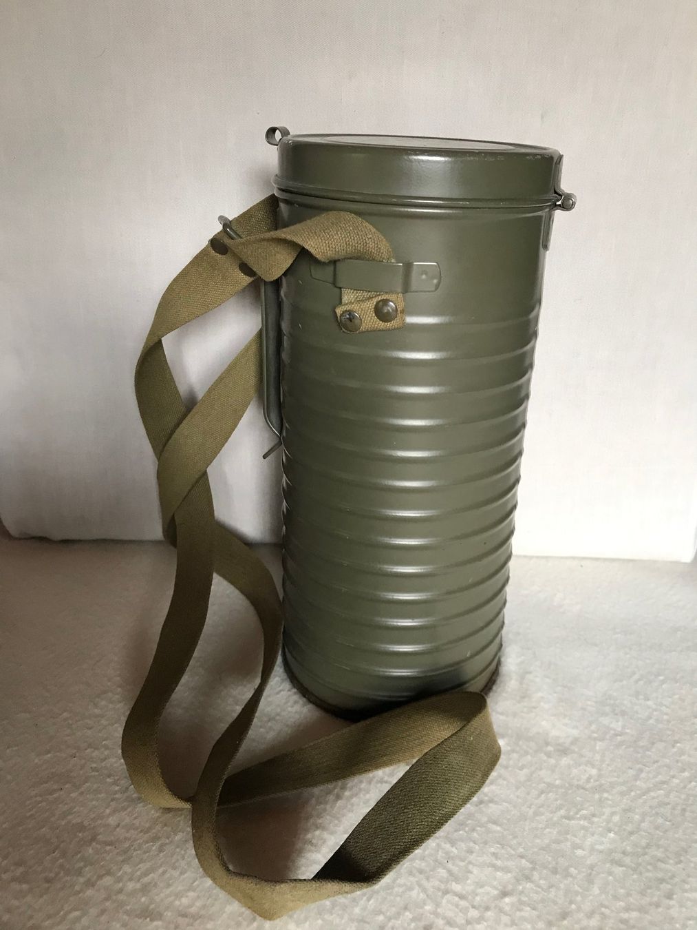 Maschere: Masque à gaz "civile" FEGA – Usato da Ste-Croix venduto da BuffetSC