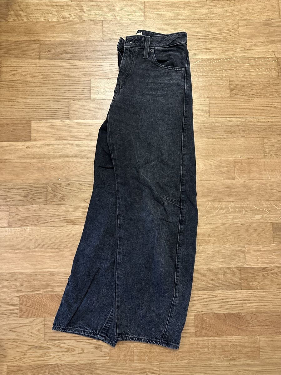 Levi's Jeans: Levis Barrel Jeans – Neu (gemäss Beschreibung) aus Luzern von LauraLynnMeier