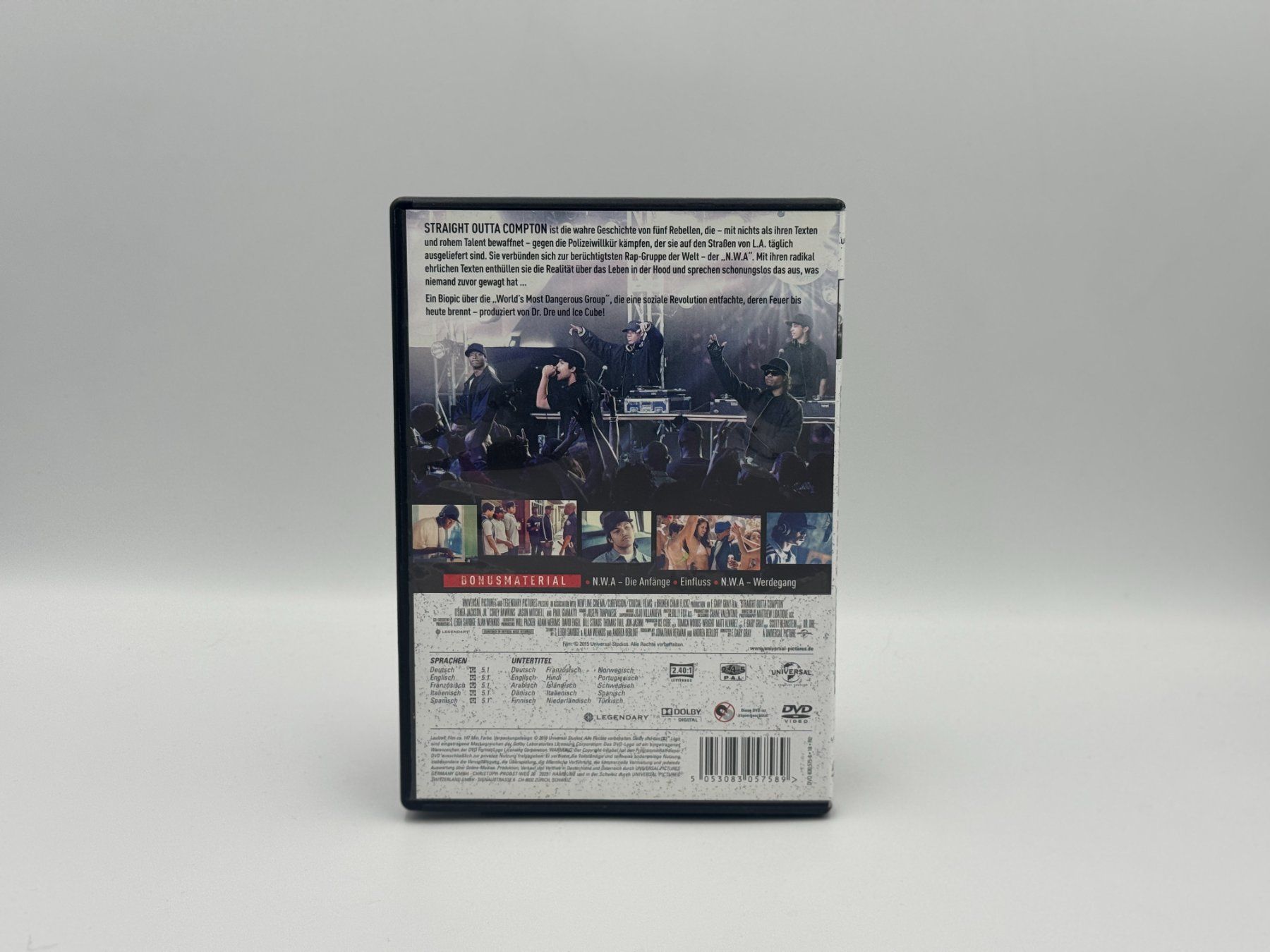 Tutti i DVDs: STRAIGHT OUTTA COMPTON - Versand A-Post nur CHF 2.50! – Usato da Siblingen venduto da the_92m7 1