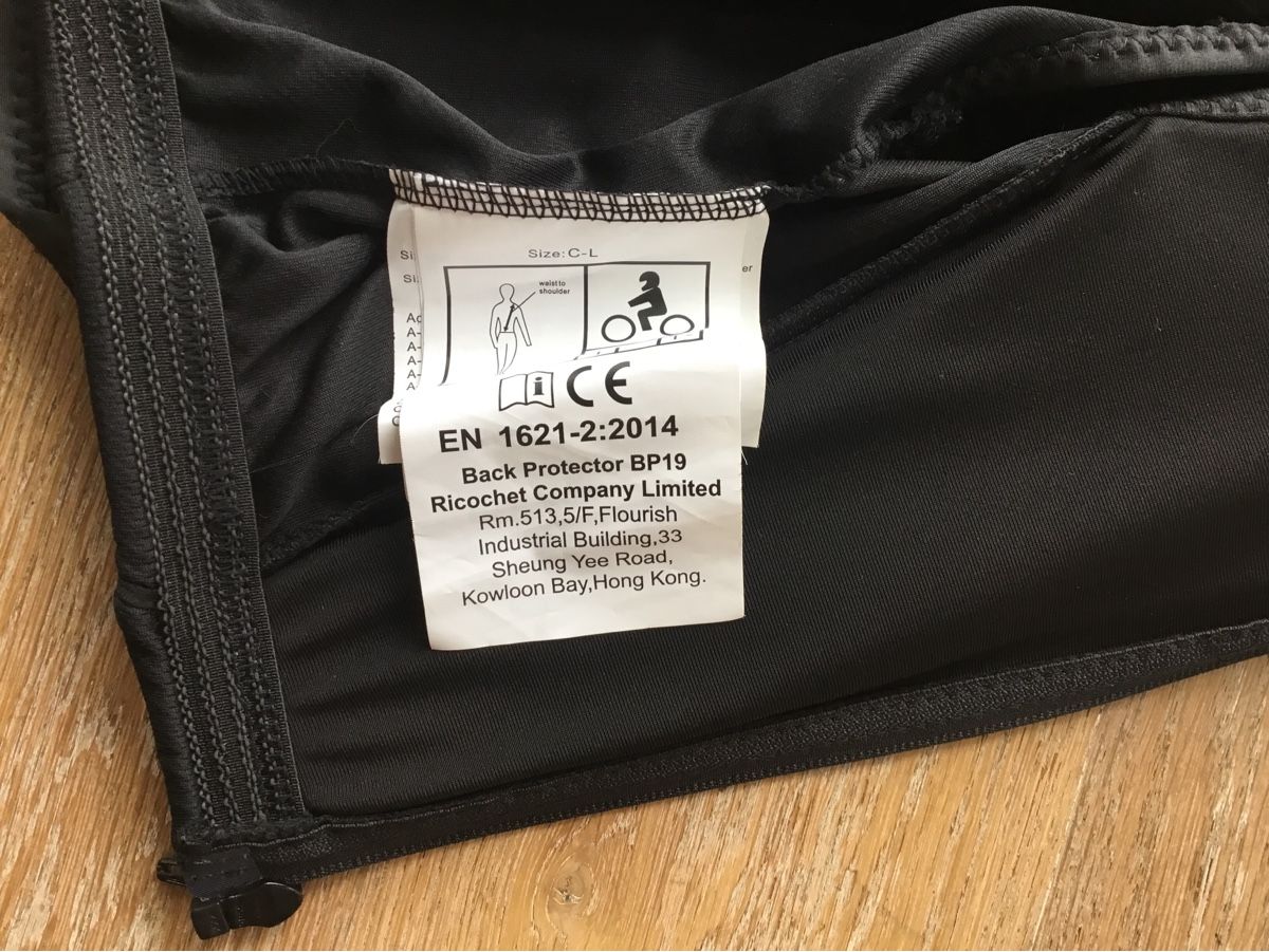 Felix Bühler Protezioni & Imbottiture: Rückenprotektor Steeds – Usato da Belp venduto da Andy330 3