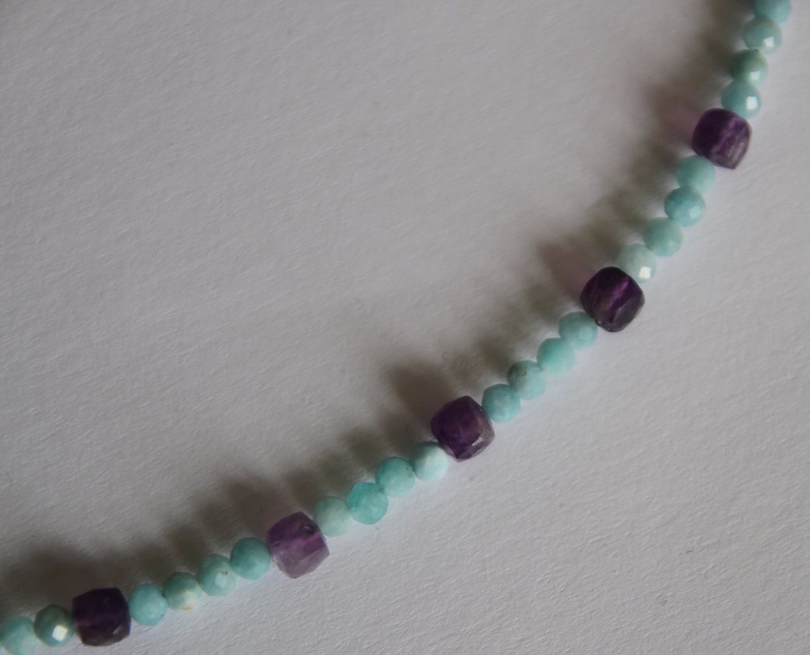 Catenine: NEU: Amazonit Amethyst Halskette Collier Magnetverschluss – Nuovo (secondo la descrizione) da Matten b. Interl venduto da EdelsteineInterlaken 2