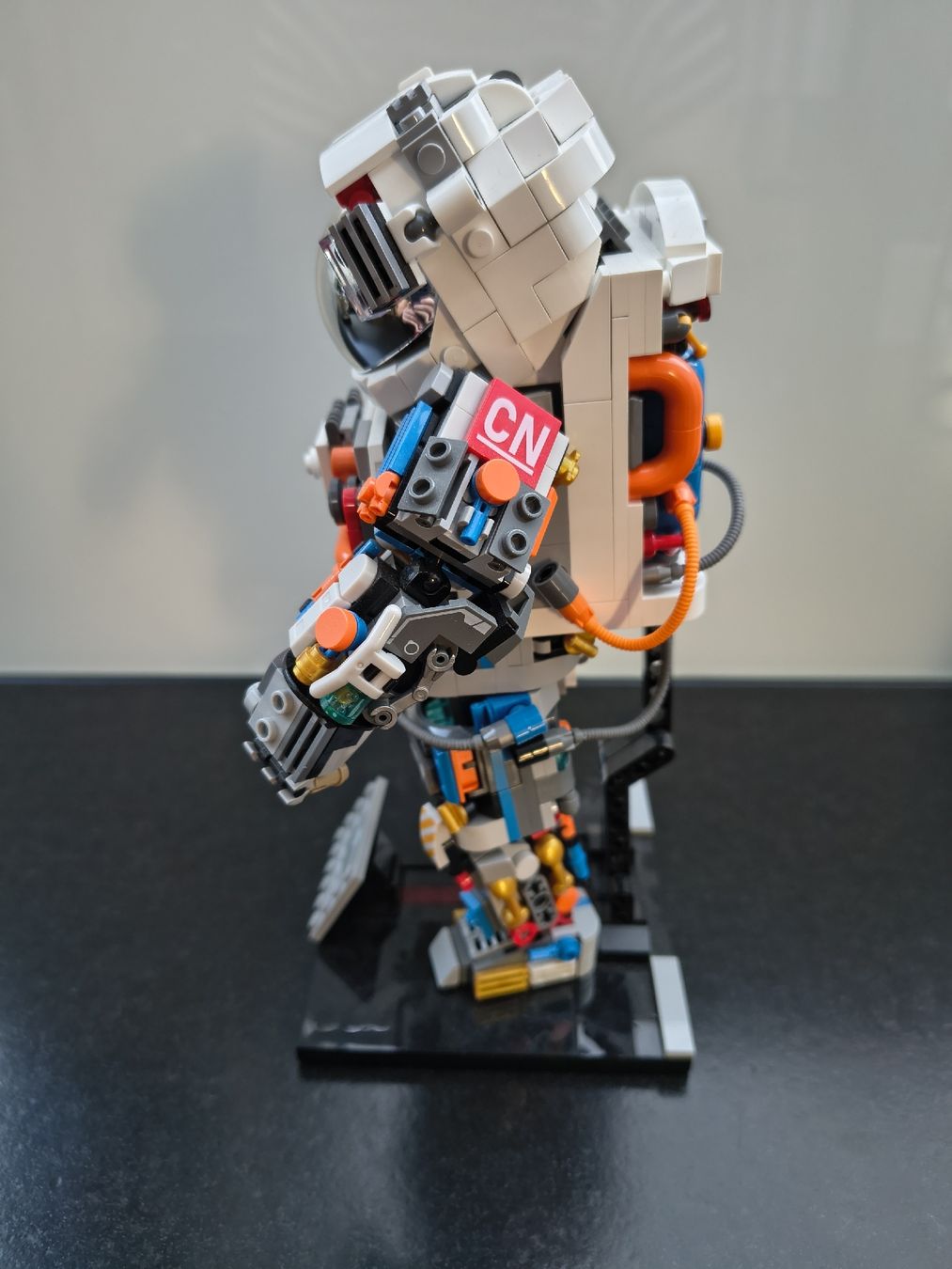 Kit di costruzioni: Lego Astronaut Spacesuit MK-II – Usato da Balsthal venduto da Mnni 1