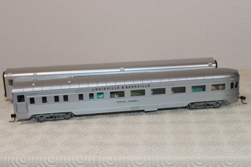Modellini di ferrovie: 2 US Wagen ( 663 ) – Usato da Kerzers venduto da Winu64 4