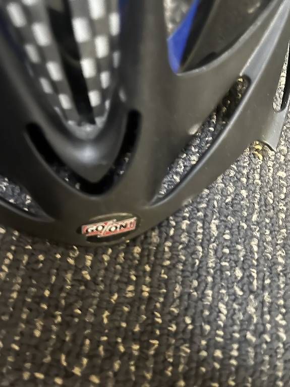Caschi: Velohelm  – Usato da Urdorf venduto da Rotti69 1