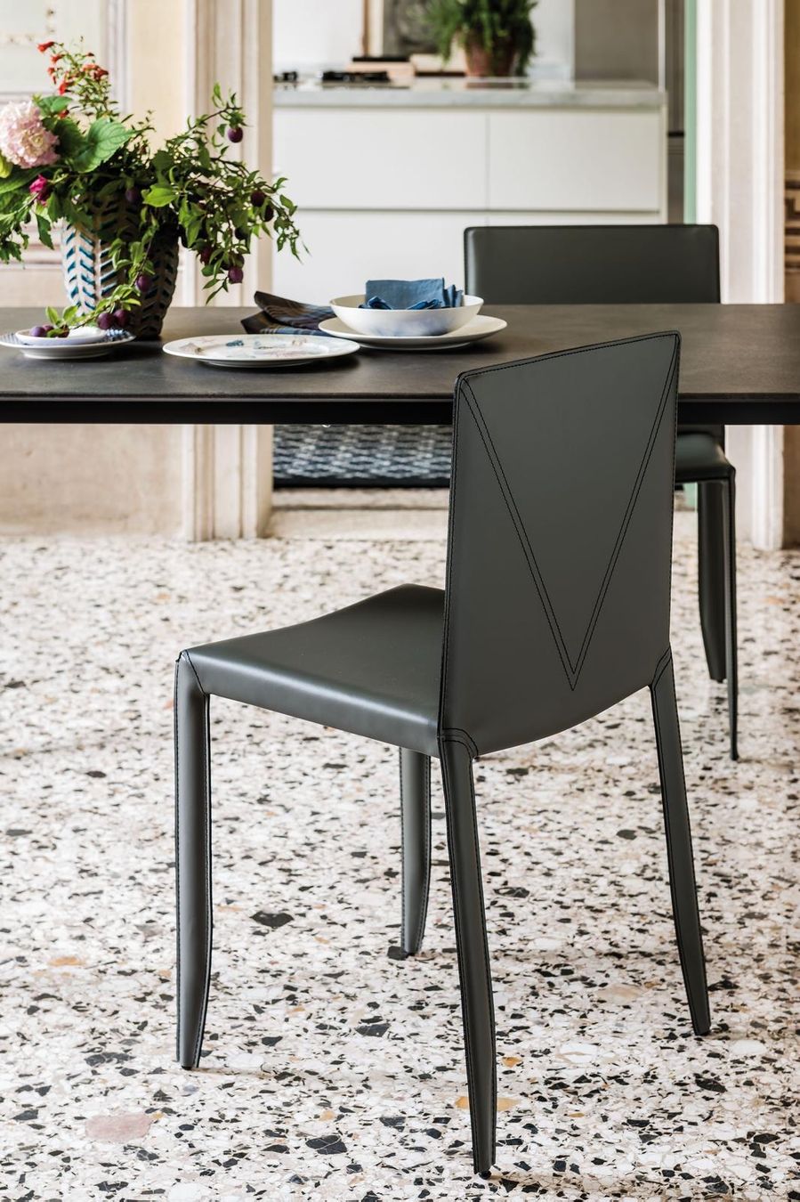 Chaises: 8x chaises Cattelan Italia Piuma – D'occasion à Cormoret par eggmath