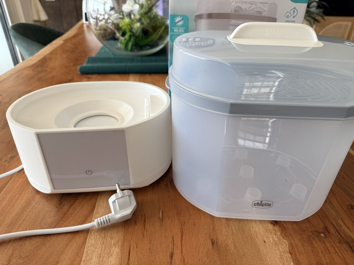 Chicco Pasti del neonato: Chicco Steriliser + Dryer – Nuovo e nell'imballaggio originale da Alpnachstad venduto da rac_ttz7 5
