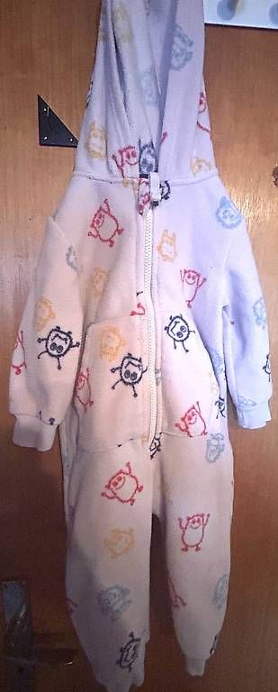 Tute: Faserpelz Jumpsuit – Usato da Oberbuchsiten venduto da Loolaa123