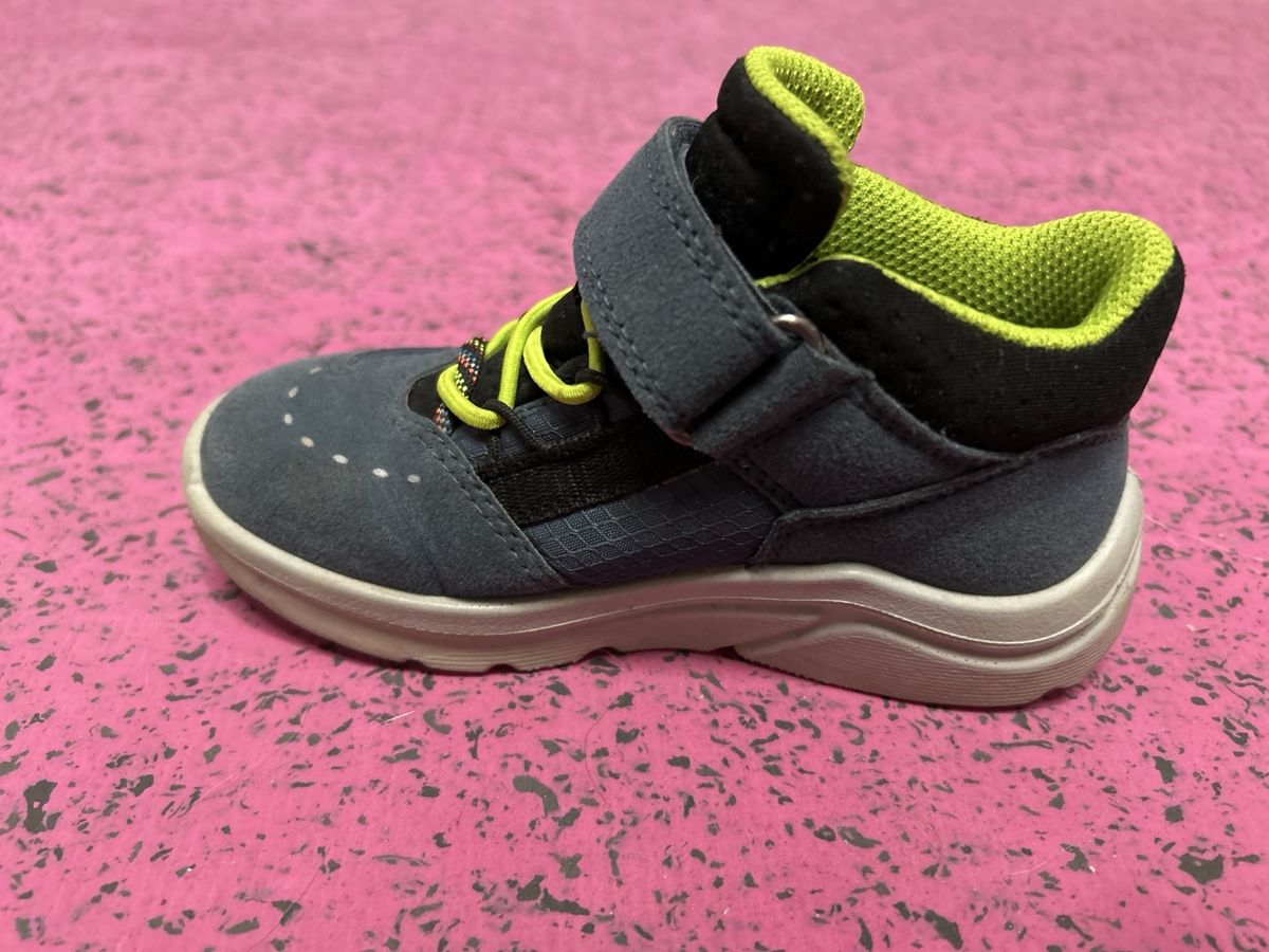 Superfit Chaussures garçon: Kinderschuhe superfit Grösse 25 – D'occasion à Uznach par nerkic 2