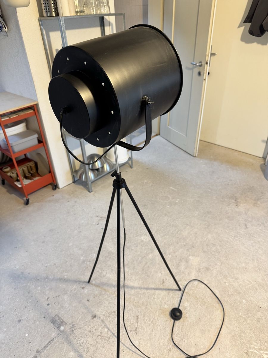 Lampen: Stehlampe höhenverstellbar – Gebraucht aus Luzern von scueliane 1
