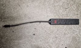 CH Stecker zu Steckdosenleiste England (UK)