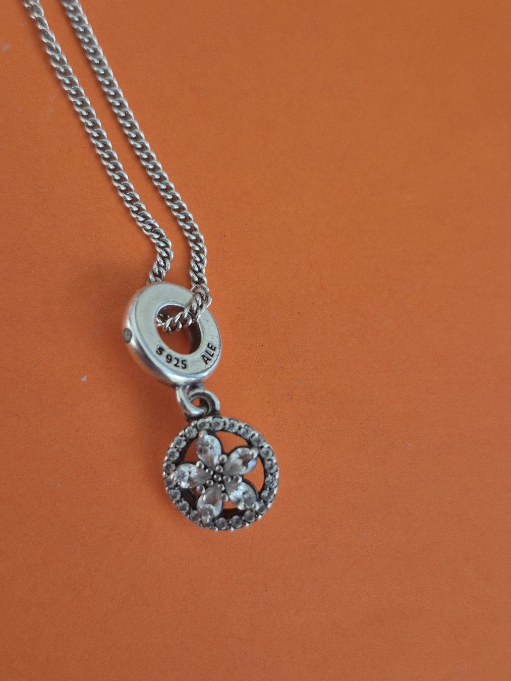 Pandora Autres bijoux: PANDORA collier + pendentif – Neuf (Voir description) à St-Pierre-Clages par _RV 1