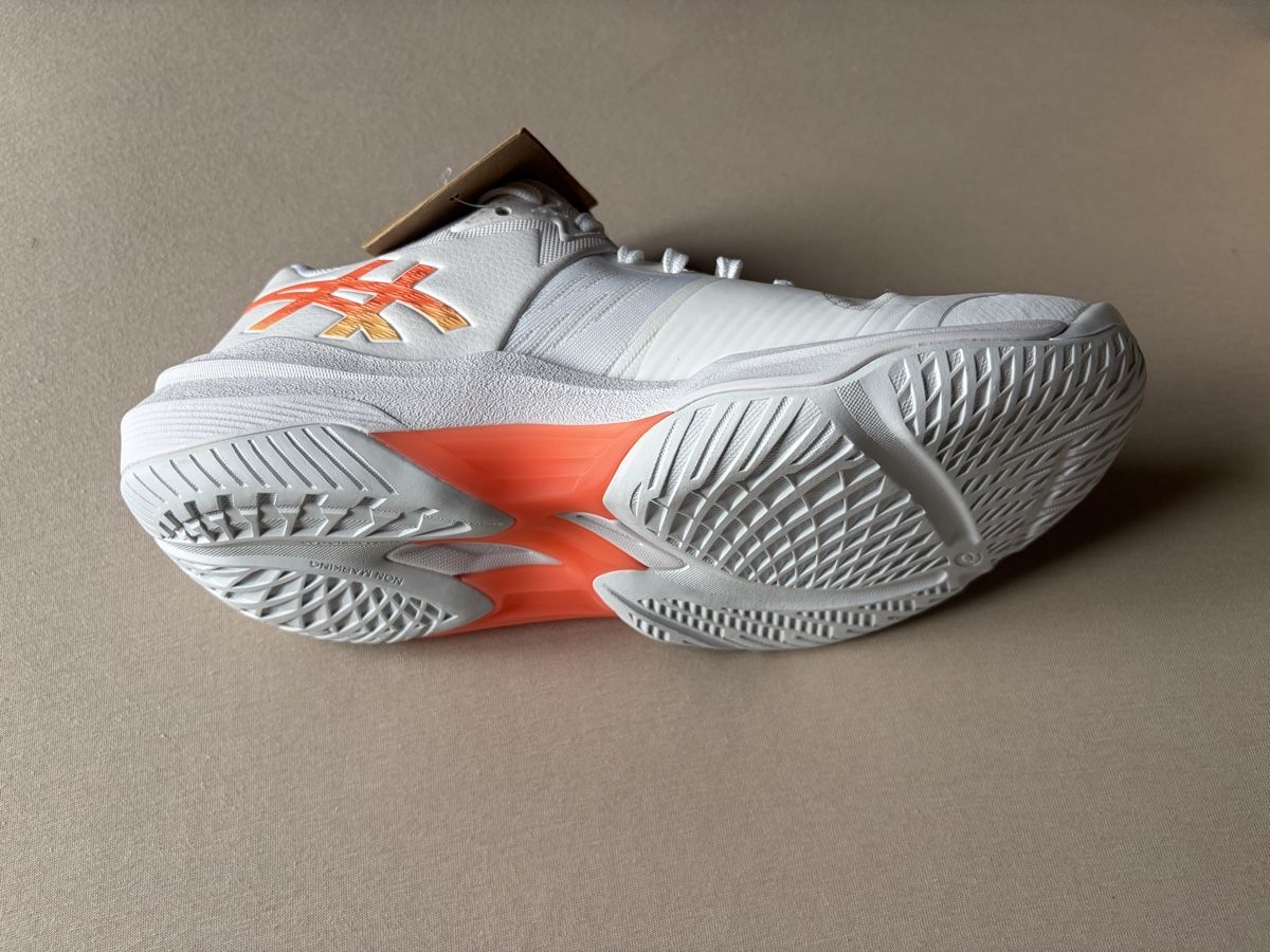 Asics Scarpe da donna: NEU Asics Elite Sky Elite FF 3 Hallenschuh – Nuovo e nell'imballaggio originale da Busswil BE venduto da Ludmilleli 3