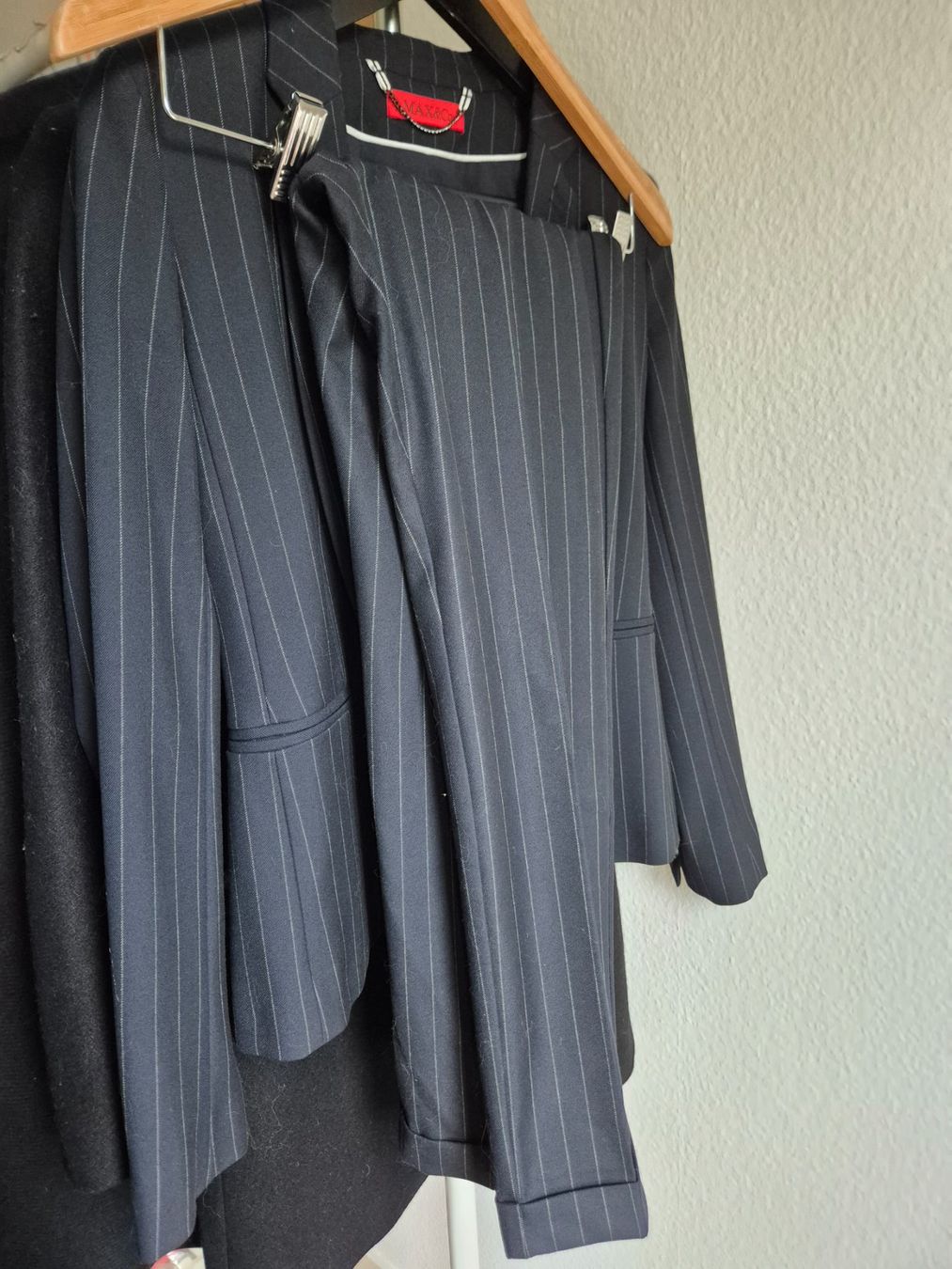 Max Mara Completi & Tailleur: Completo giacca e pantaloni a righe blu Max&co – Nuovo (secondo la descrizione) da Vessy venduto da erisakapllani 3