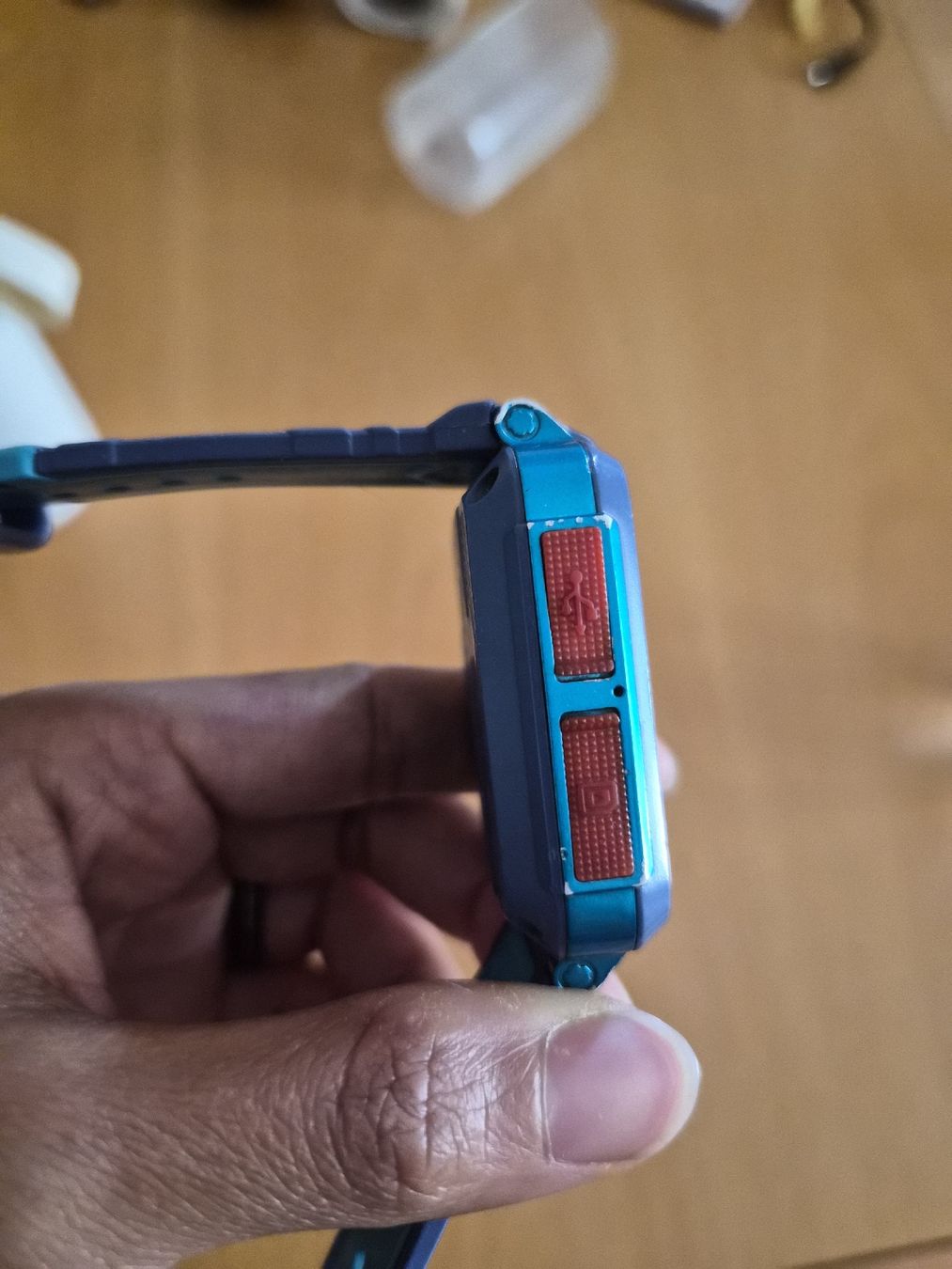Orologi: Kinder Smartwatch TCL Movetime MT42X Speed Blue – Usato da Gebenstorf venduto da Elparasito 2