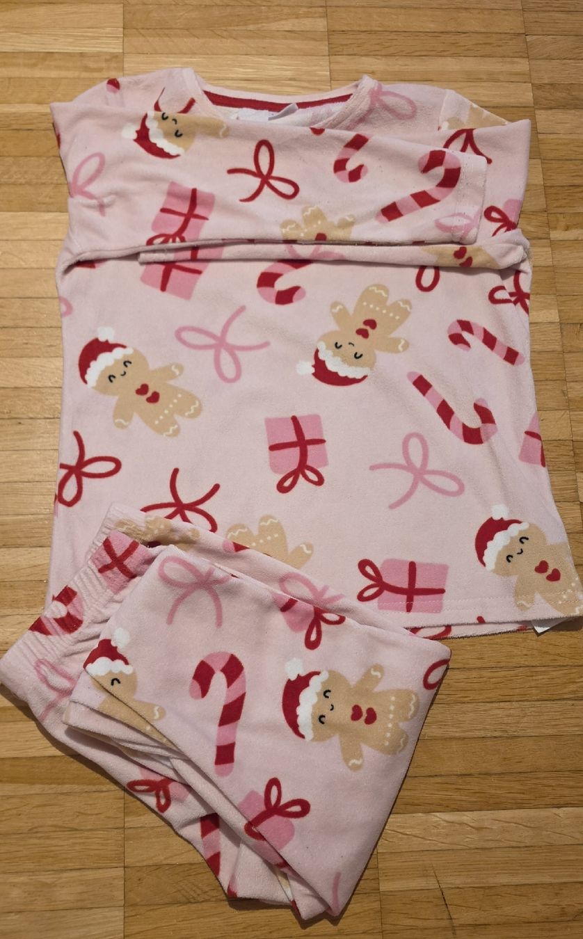 Pyjamas: Pyjama - 2 teilig 110/116 – D'occasion à Kappel SO par bas_nkt9