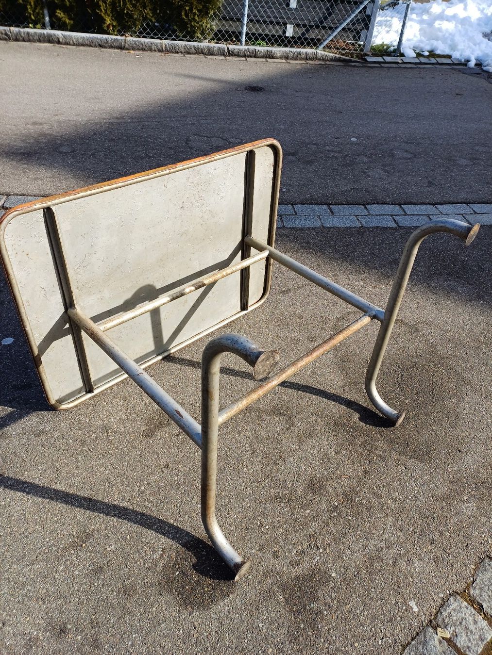 Bigla Tavoli: Vintage Gartentisch – Usato da Niederuzwil venduto da wolkenlos80 4